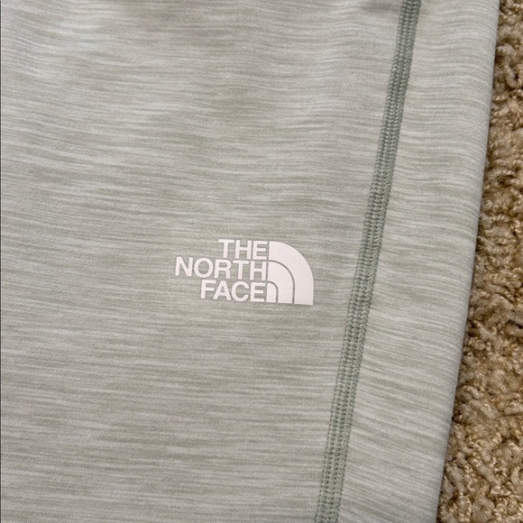 The North Face | Dune Sky 7/8 Tight Leggings (NWT) - Picture 3 of 12